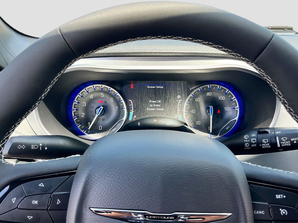 2026 Chrysler Pacifica Limited - Photo 12
