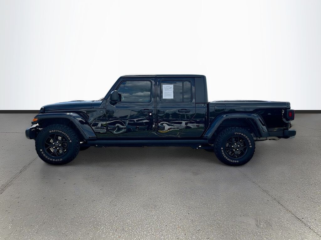 Used 2024 Jeep Gladiator Sport Truck Crew Cab