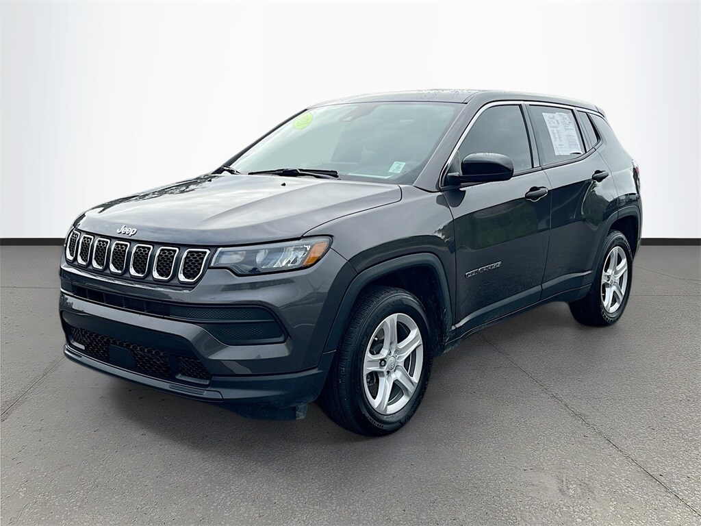 2023 Jeep Compass Sport photo 2