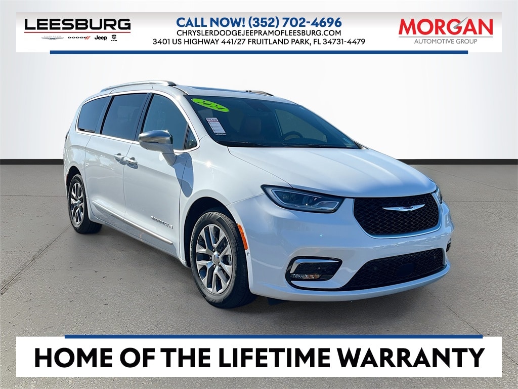 2024 Chrysler Pacifica PHEV Pinnacle's photo