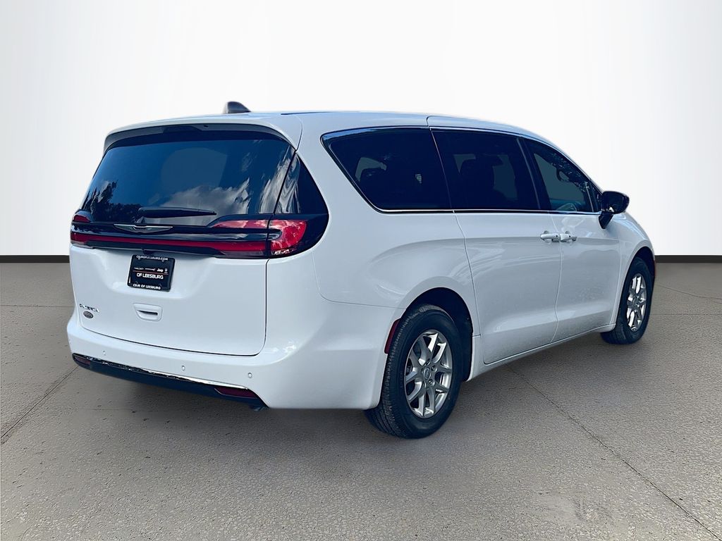 2026 Chrysler Pacifica Select - Photo 7