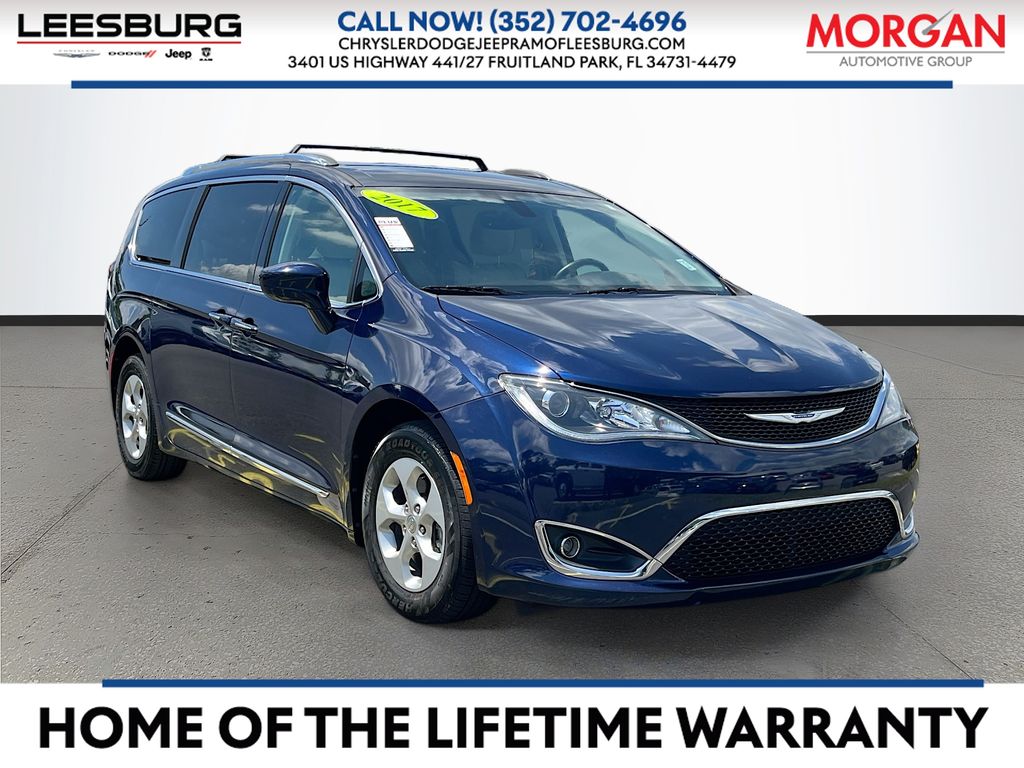 2017 Chrysler Pacifica Touring-L Plus