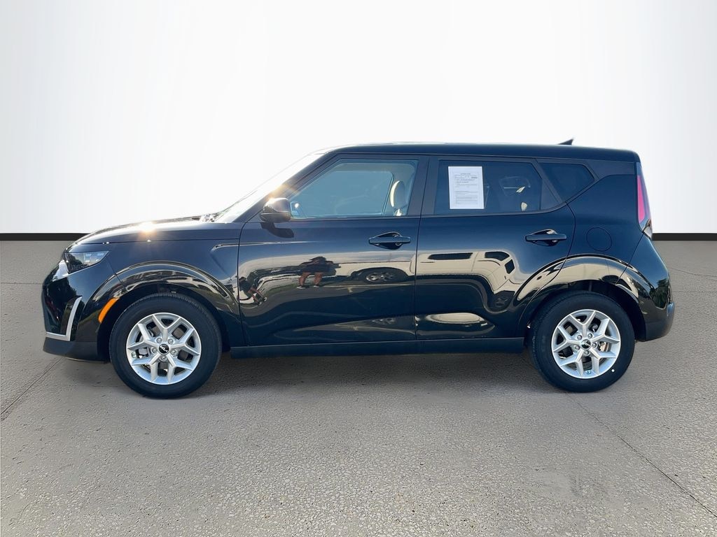 Certified 2025 Kia Soul Hatchback