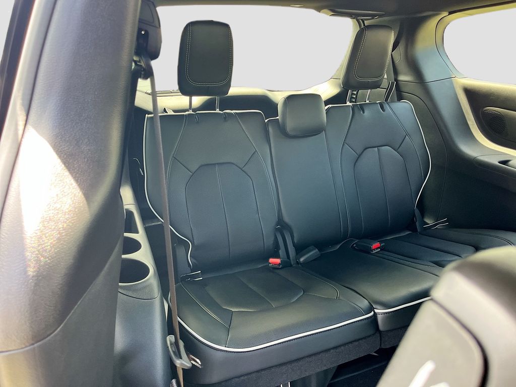 2026 Chrysler Pacifica Limited - Photo 28