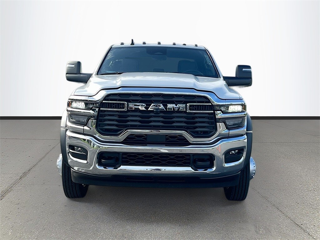 New 2025 Ram 4500 Chassis Cab 4500 TRADESMAN CHASSIS CREW CAB 4X4 84' CA Pickup