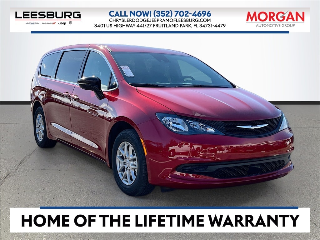 2026 Chrysler Voyager LX's photo