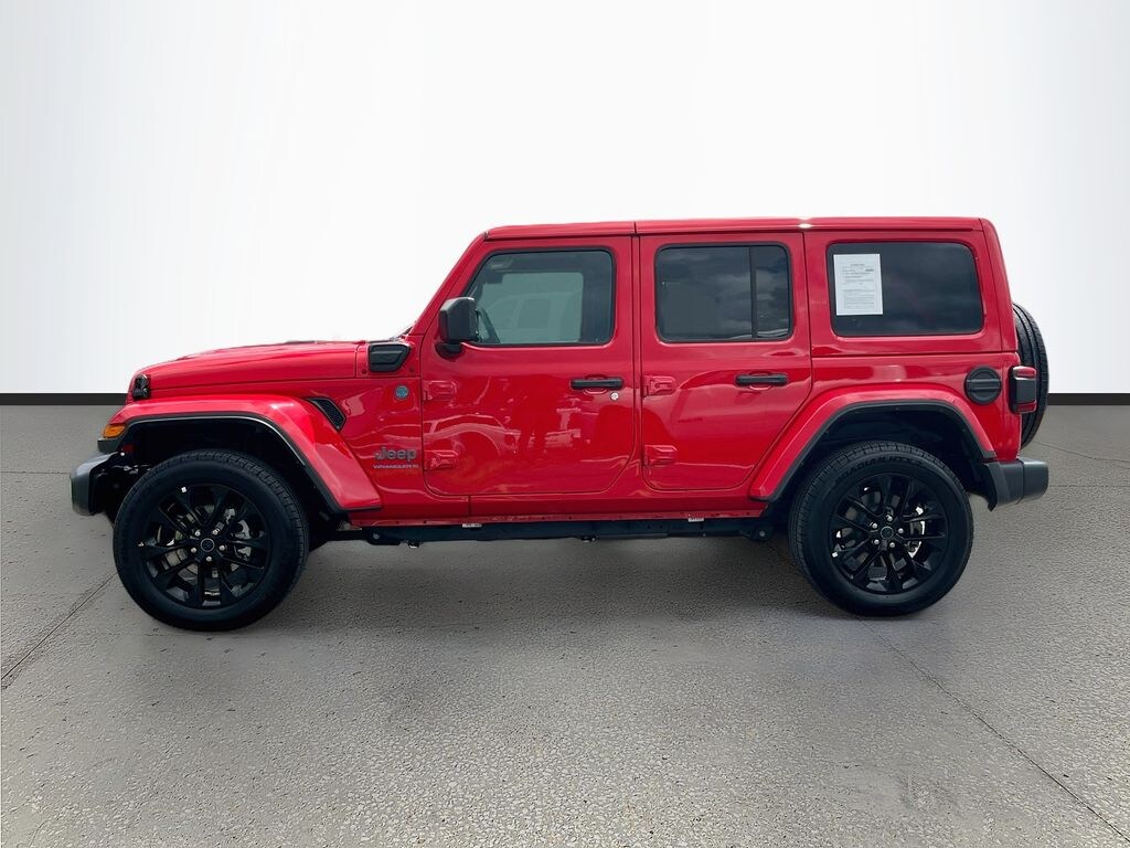 Used 2025 Jeep Wrangler 4xe Sahara SUV