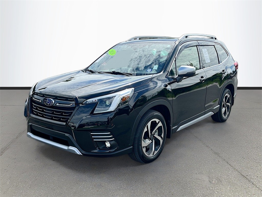 2024 Subaru Forester Touring photo 3