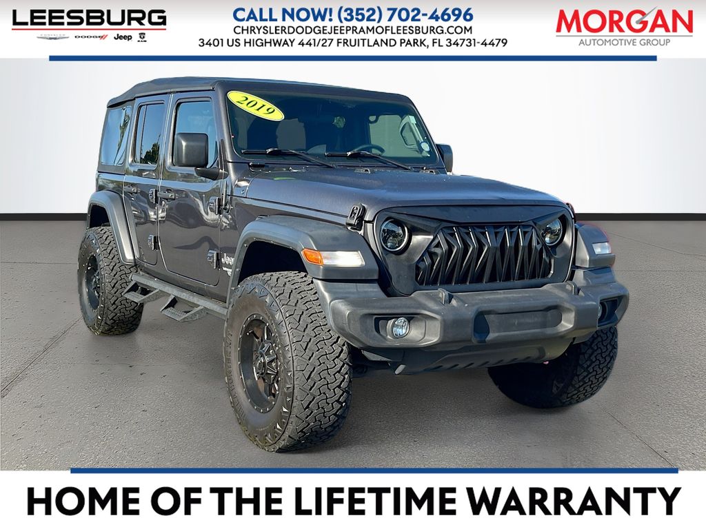 2019 Jeep Wrangler Sport S's photo