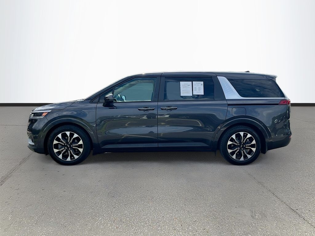 Used 2024 Kia Carnival EX MPV