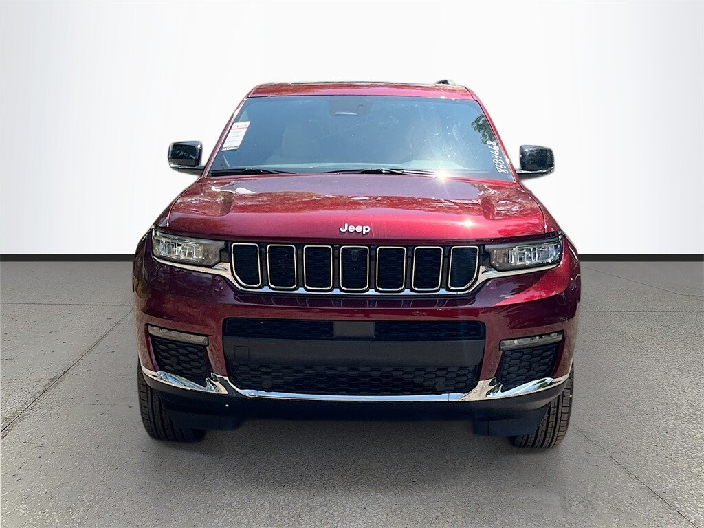 2025 Jeep Grand Cherokee L photo 2
