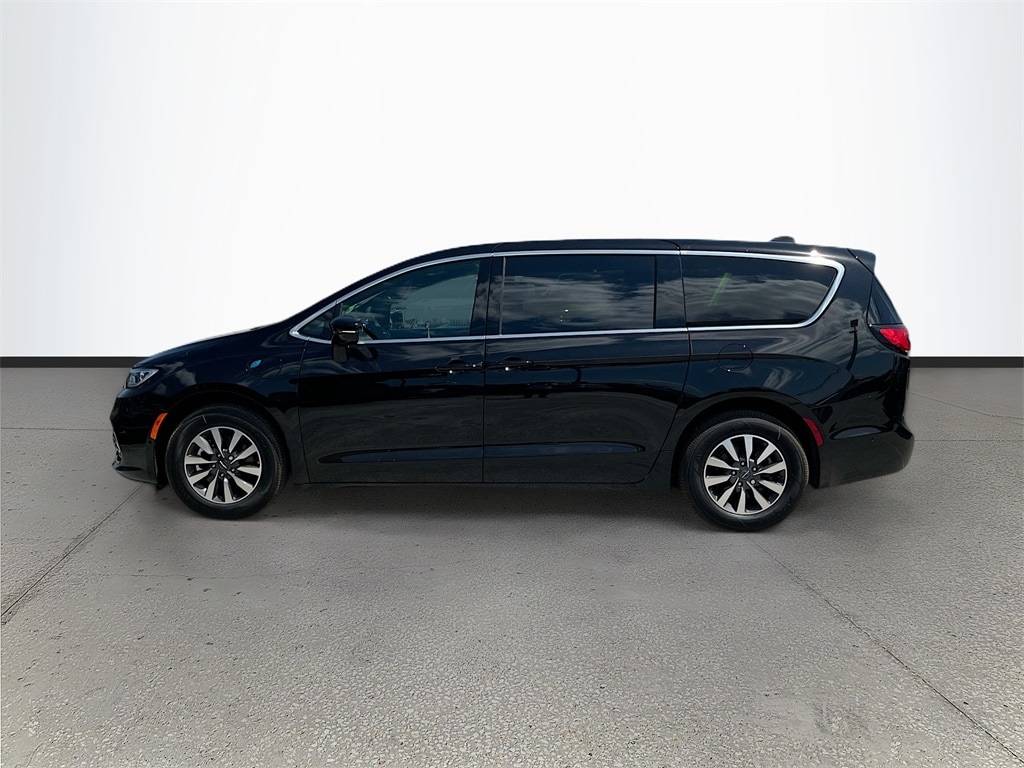 New 2025 Chrysler Pacifica Hybrid PACIFICA PLUG-IN HYBRID SELECT Passenger Van