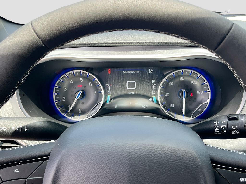 2026 Chrysler Pacifica Limited - Photo 12