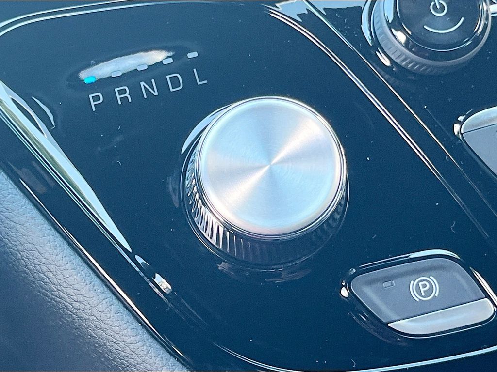 2026 Chrysler Pacifica Select - Photo 13