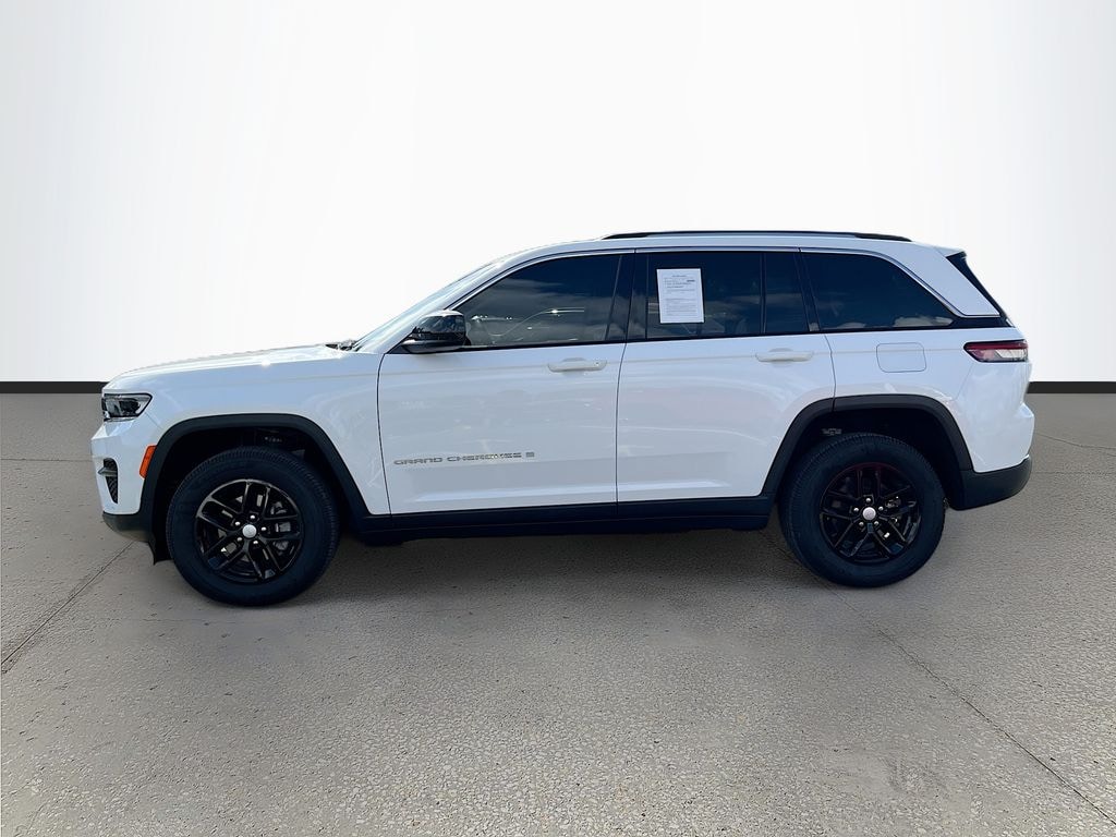 Certified 2023 Jeep Grand Cherokee Laredo SUV