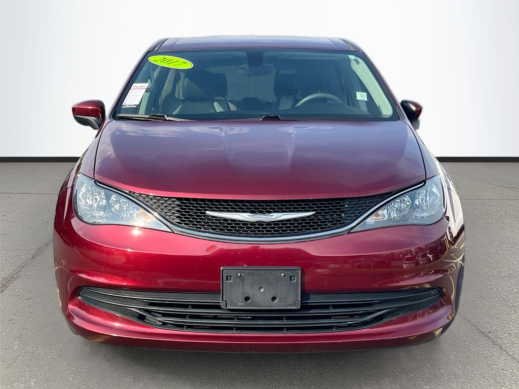Used 2017 Chrysler Pacifica Touring with VIN 2C4RC1DG2HR529298 for sale in Fruitland Park, FL