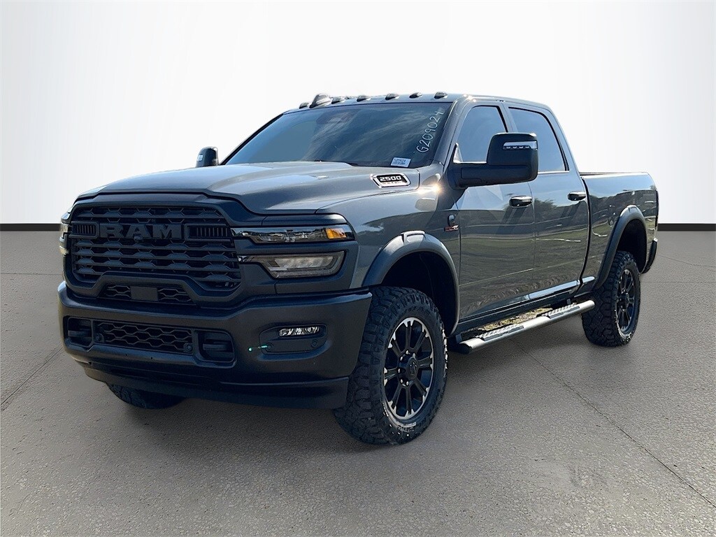 New 2026 Ram 2500 WARLOCK CREW CAB 4X4 6'4 BOX Pickup