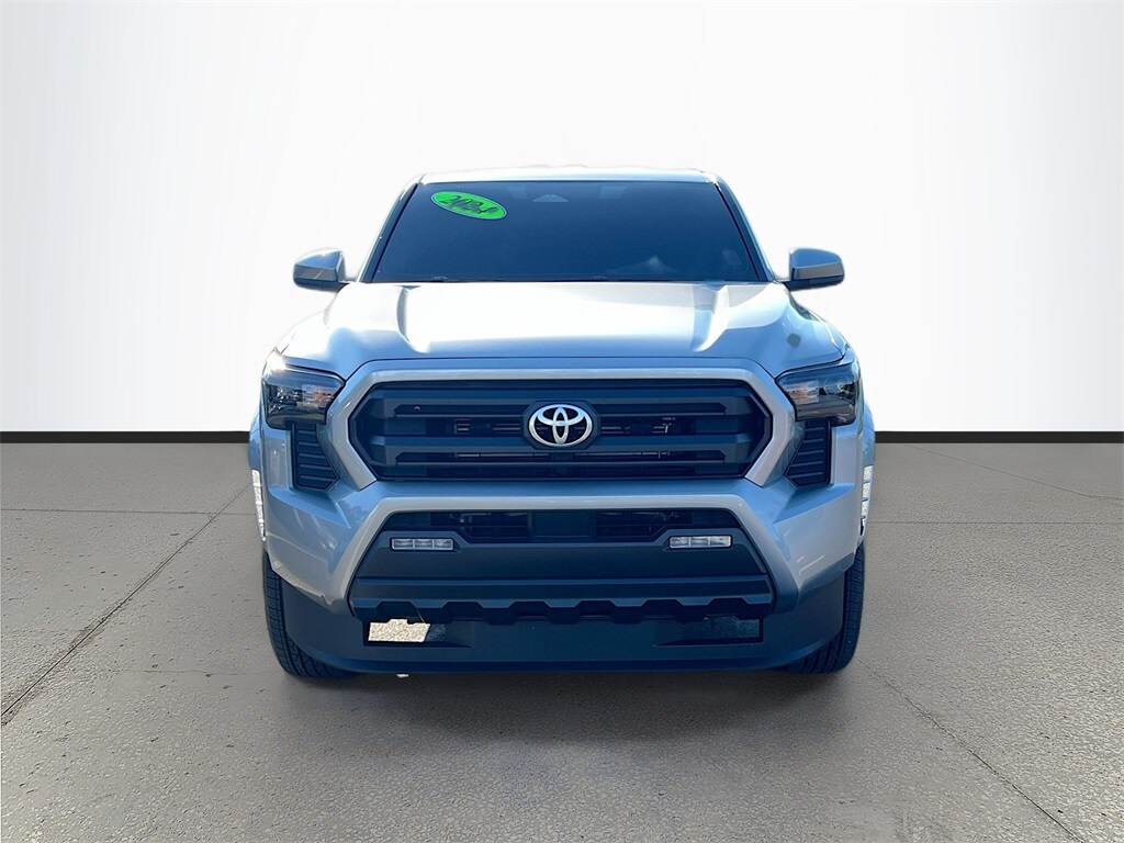 2024 Toyota Tacoma SR5 photo 2