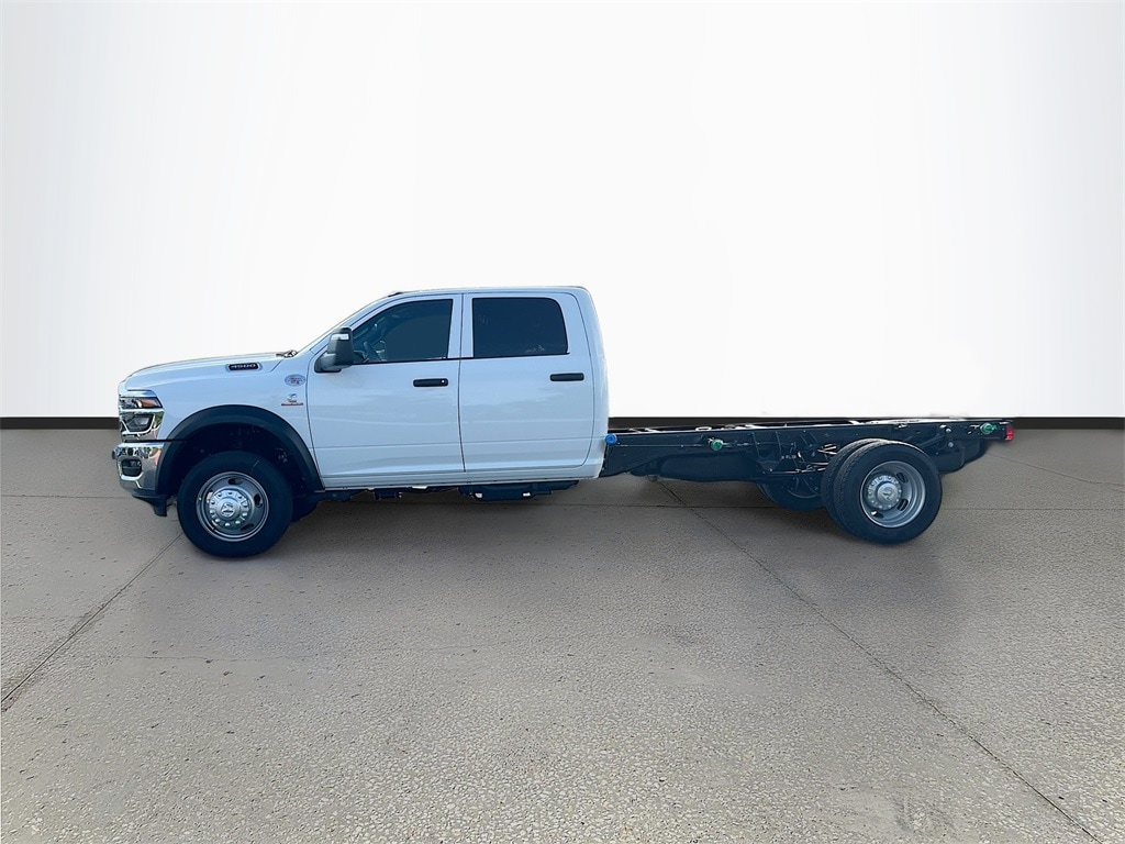 New 2025 Ram 4500 Chassis Cab 4500 TRADESMAN CHASSIS CREW CAB 4X4 84' CA Pickup