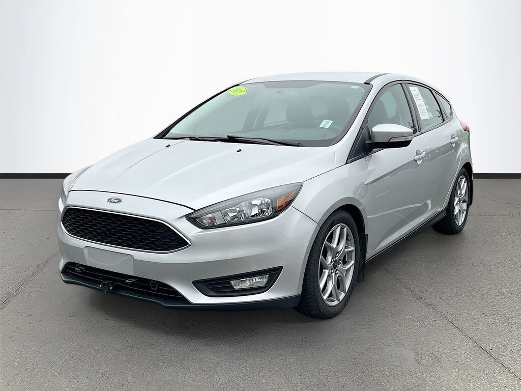 Used 2015 Ford Focus SE Hatchback