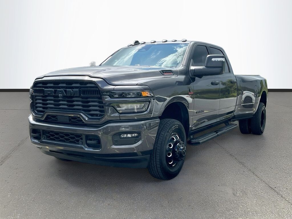 New 2026 Ram 3500 Big Horn Crew Cab 4x4 8' Box Pickup