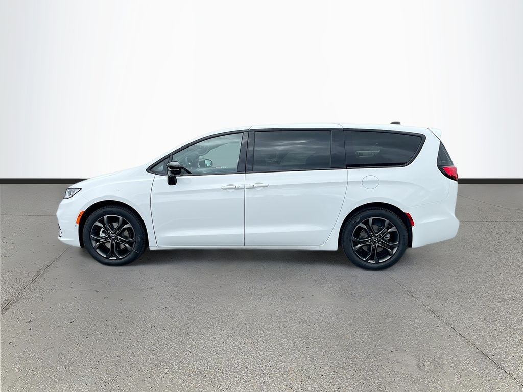 New 2026 Chrysler Pacifica SELECT Passenger Van