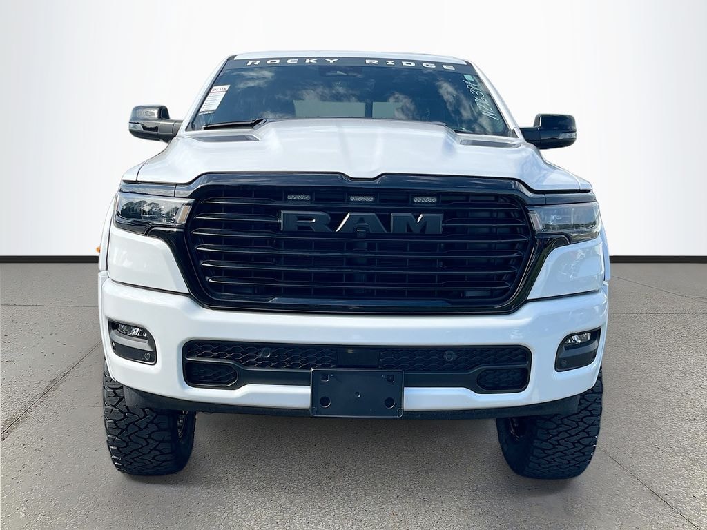 New 2026 Ram 1500 LARAMIE CREW CAB 4X4 5'7 BOX Pickup