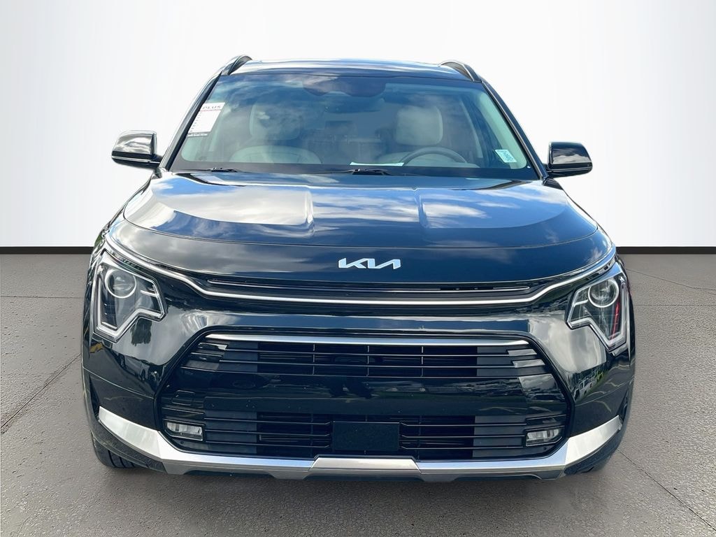Used 2025 Kia Niro EX SUV