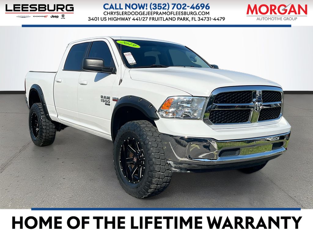 2019 RAM 1500 Classic SLT 4x4 Crew Cab 6'4's photo