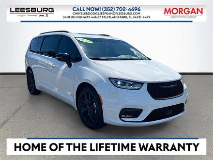 2024 Chrysler Pacifica Limited Van Passenger Van