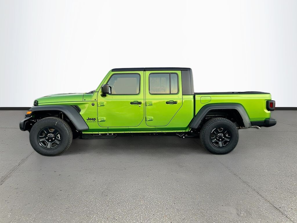 New 2026 Jeep Gladiator SPORT 4X4 Pickup