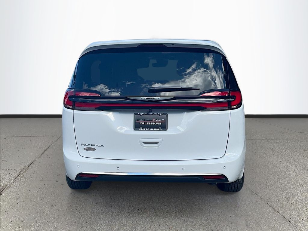 2026 Chrysler Pacifica Select - Photo 6