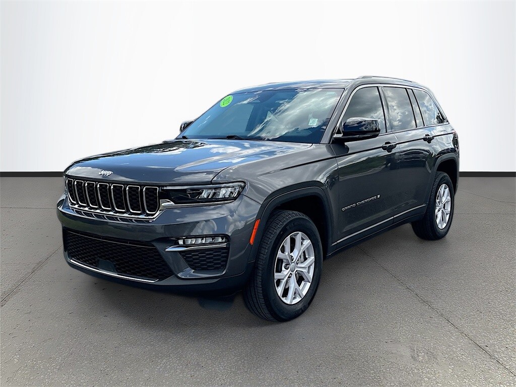 2022 Jeep Grand Cherokee Limited photo 3