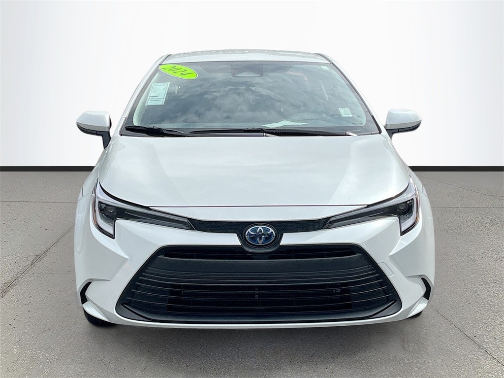 Used 2024 Toyota Corolla LE with VIN JTDBCMFE6RJ028449 for sale in Fruitland Park, FL