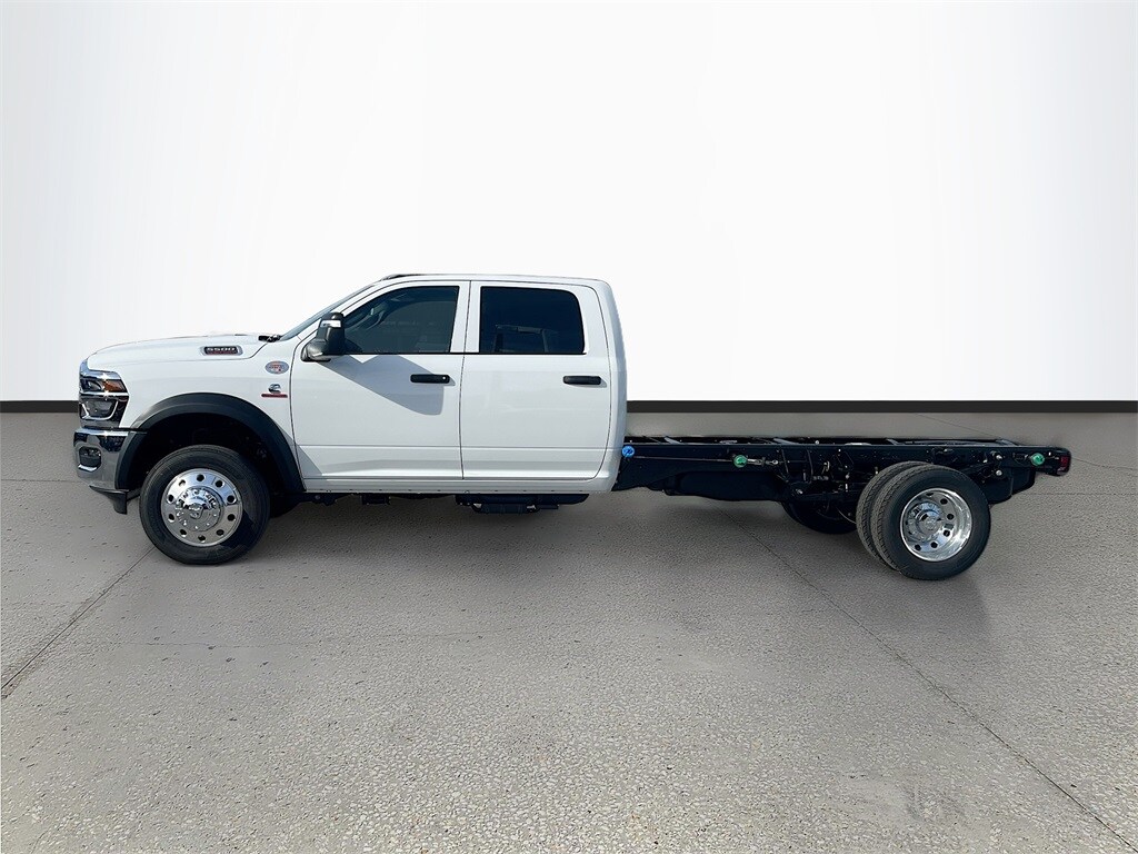 2026 Ram 5500 Tradesman photo 4