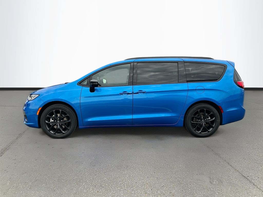 New 2026 Chrysler Pacifica SELECT Passenger Van