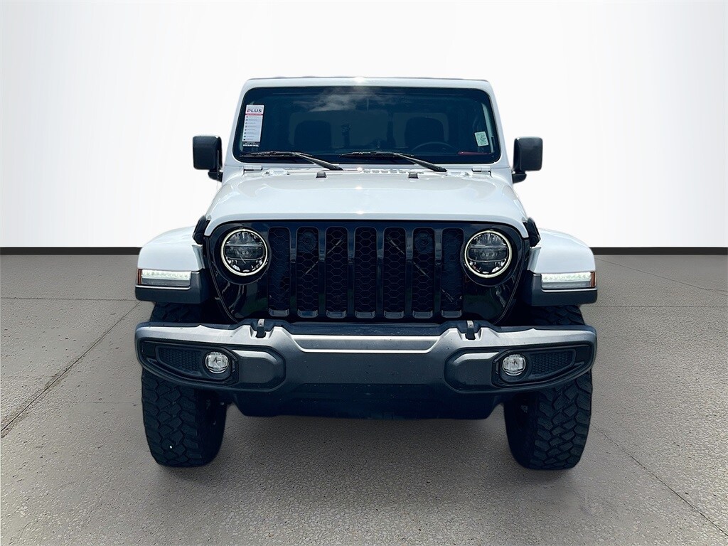 2022 Jeep Gladiator Willys photo 2