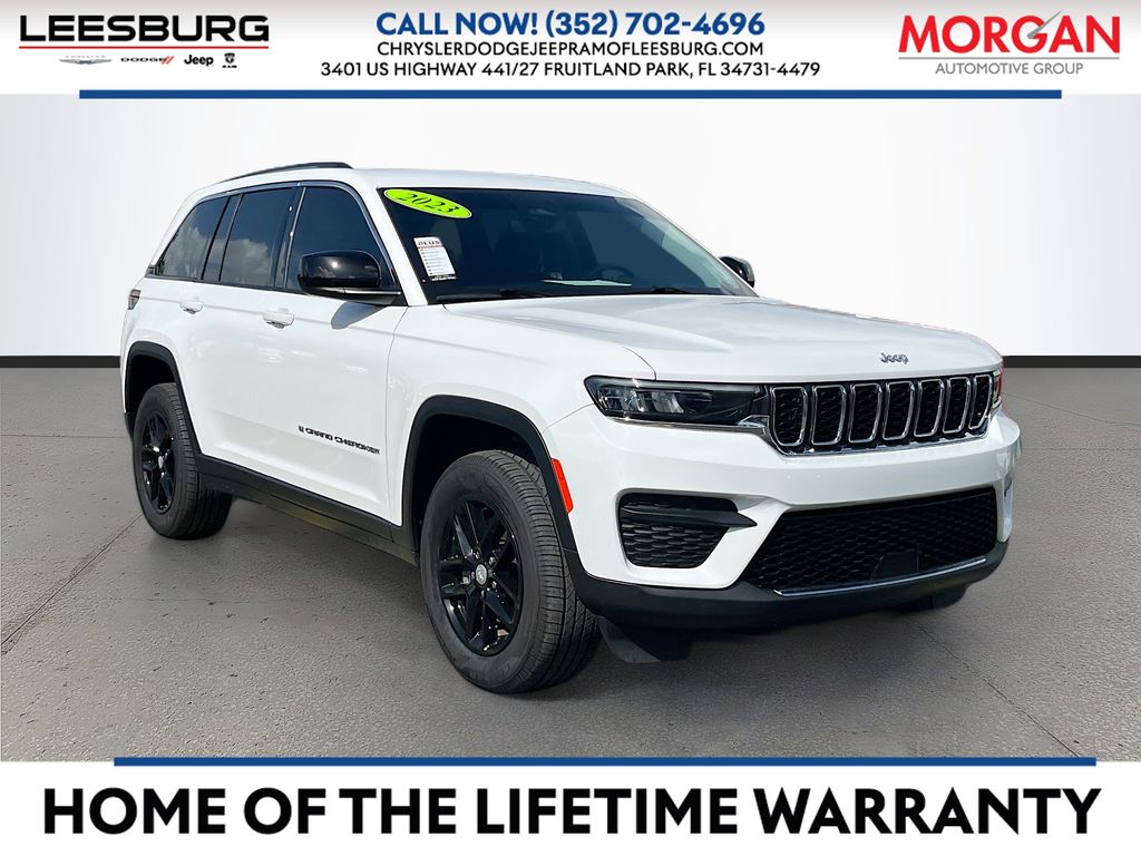 2023 Jeep Grand Cherokee Laredo 4x4's photo