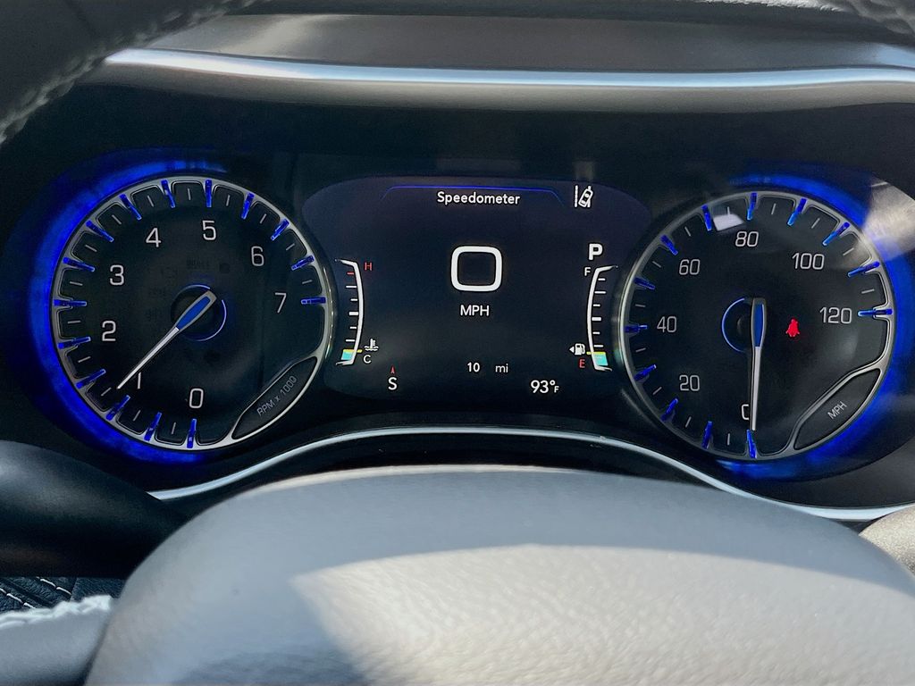 2026 Chrysler Pacifica Select - Photo 12
