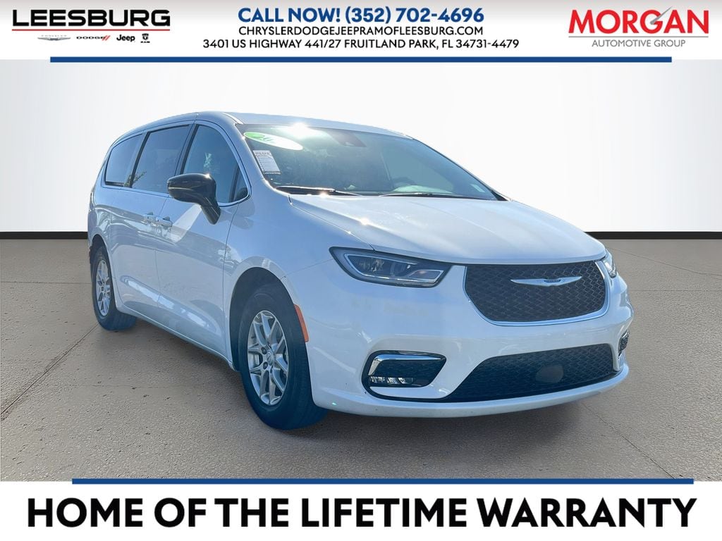 Used 2026 Chrysler Pacifica Select Van Passenger Van
