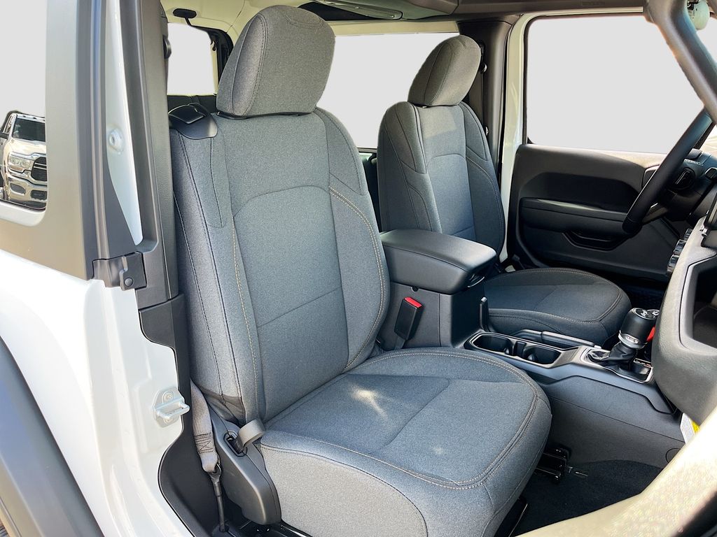 2026 Jeep Wrangler 2-Door Willys - Photo 25