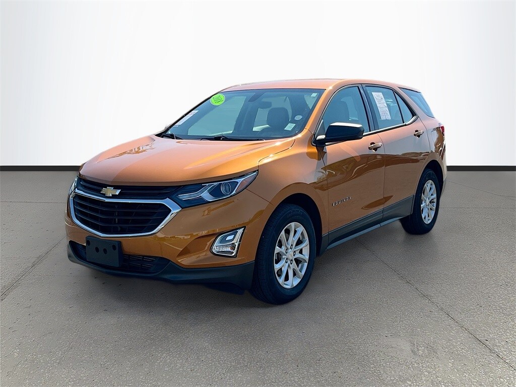2018 Chevrolet Equinox LS photo 3
