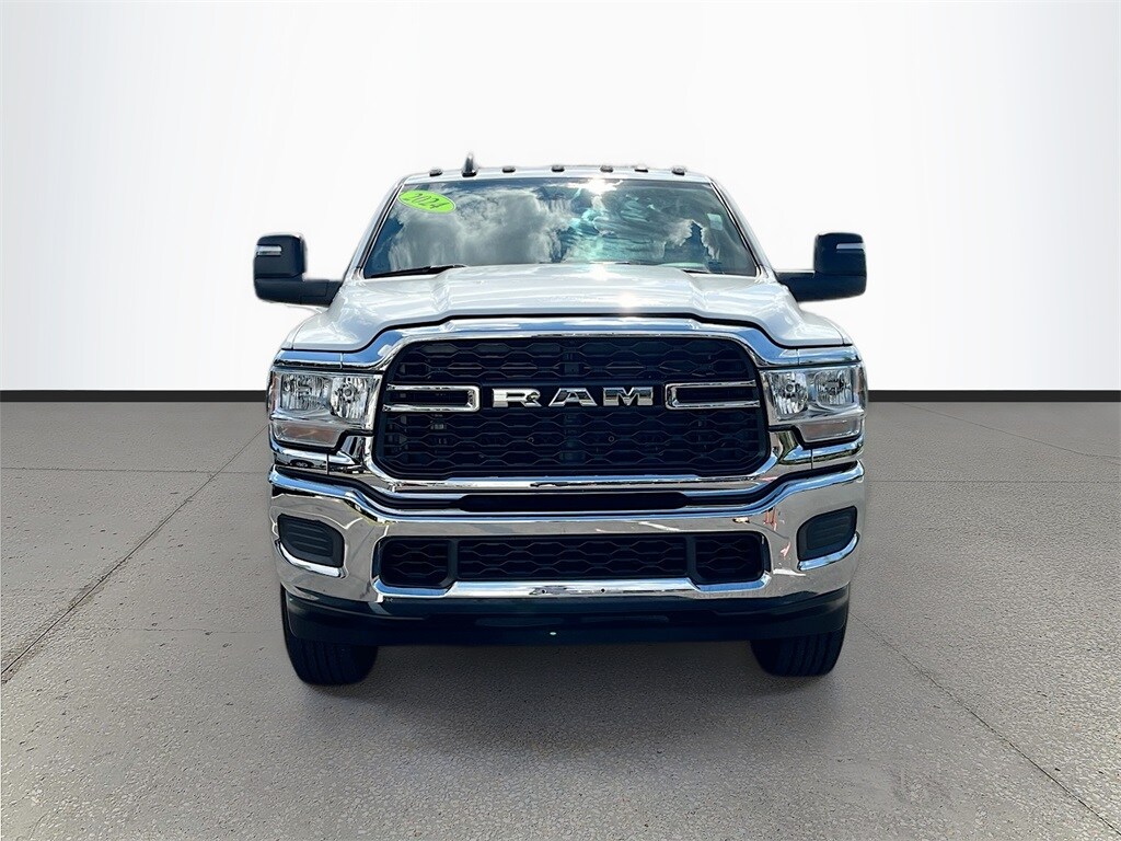 2024 Ram 2500 Tradesman photo 2