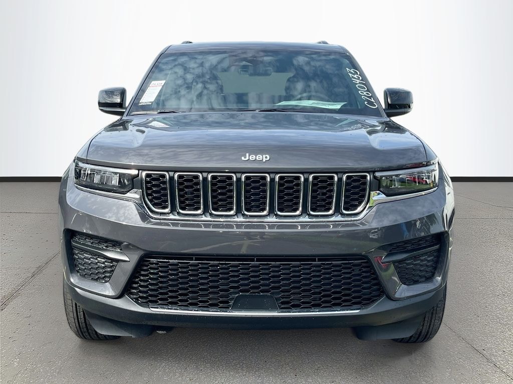 New 2026 Jeep Grand Cherokee LAREDO 4X4 Sport Utility