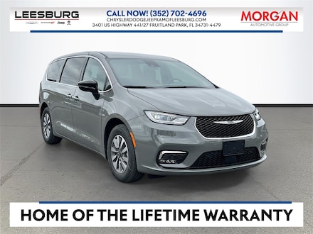 2025 Chrysler Pacifica Hybrid PACIFICA PLUG-IN HYBRID SELECT Passenger Van