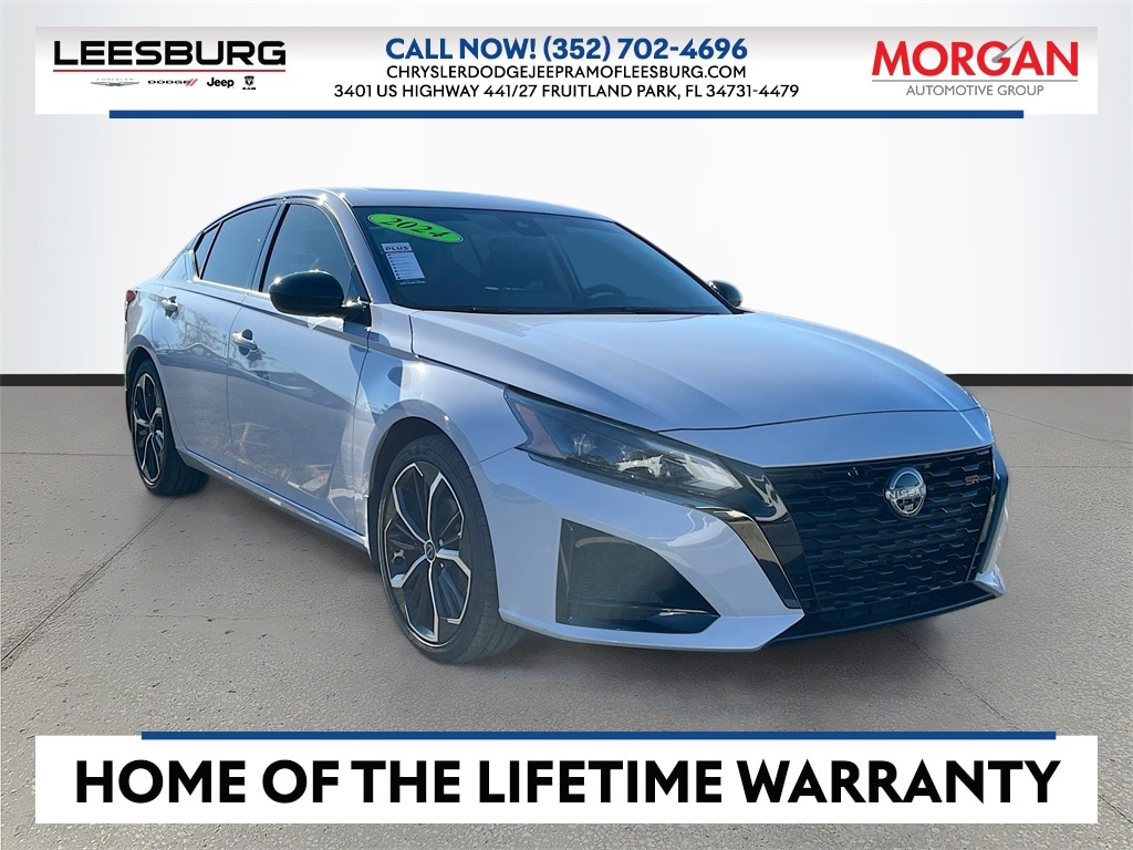 2024 Nissan Altima SR's photo