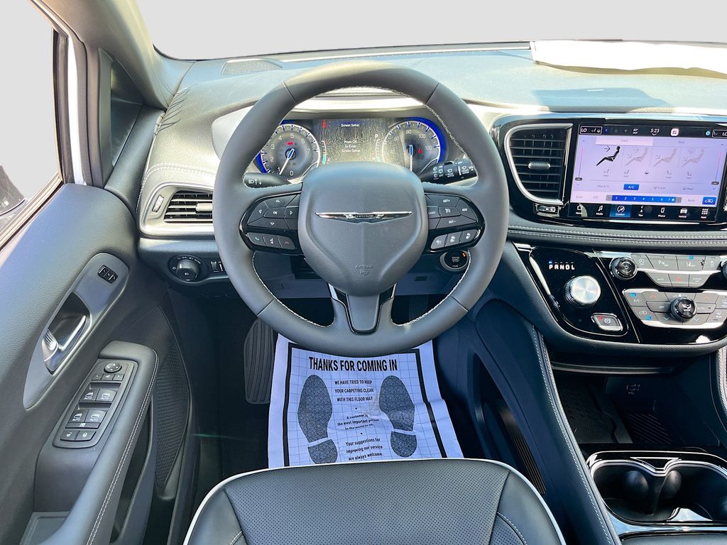 2026 Chrysler Pacifica Limited - Photo 23