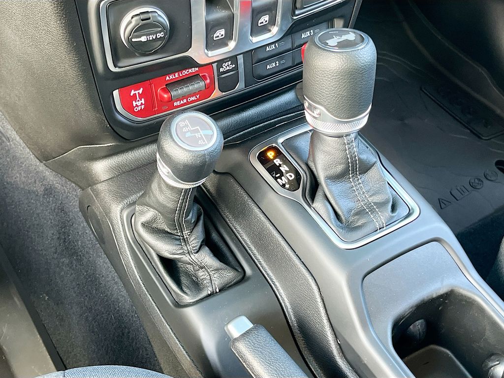 2026 Jeep Wrangler 2-Door Willys - Photo 16