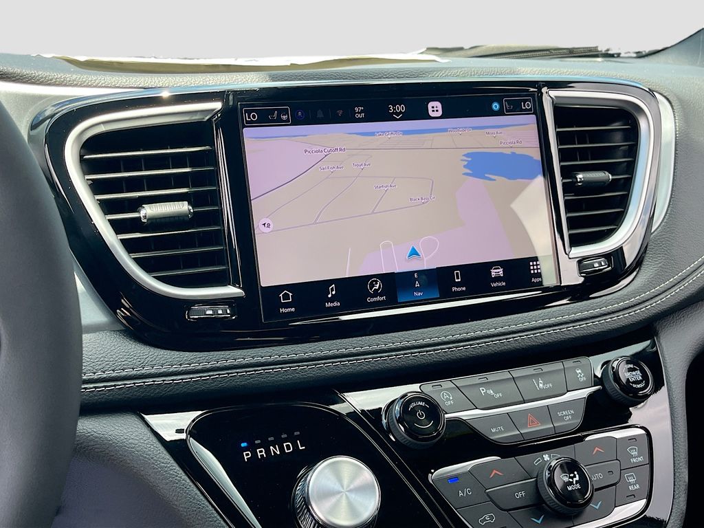 2026 Chrysler Pacifica Limited - Photo 13