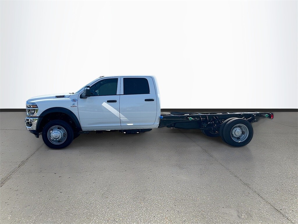 New 2025 Ram 4500 Chassis Cab 4500 TRADESMAN CHASSIS CREW CAB 4X4 84' CA Pickup